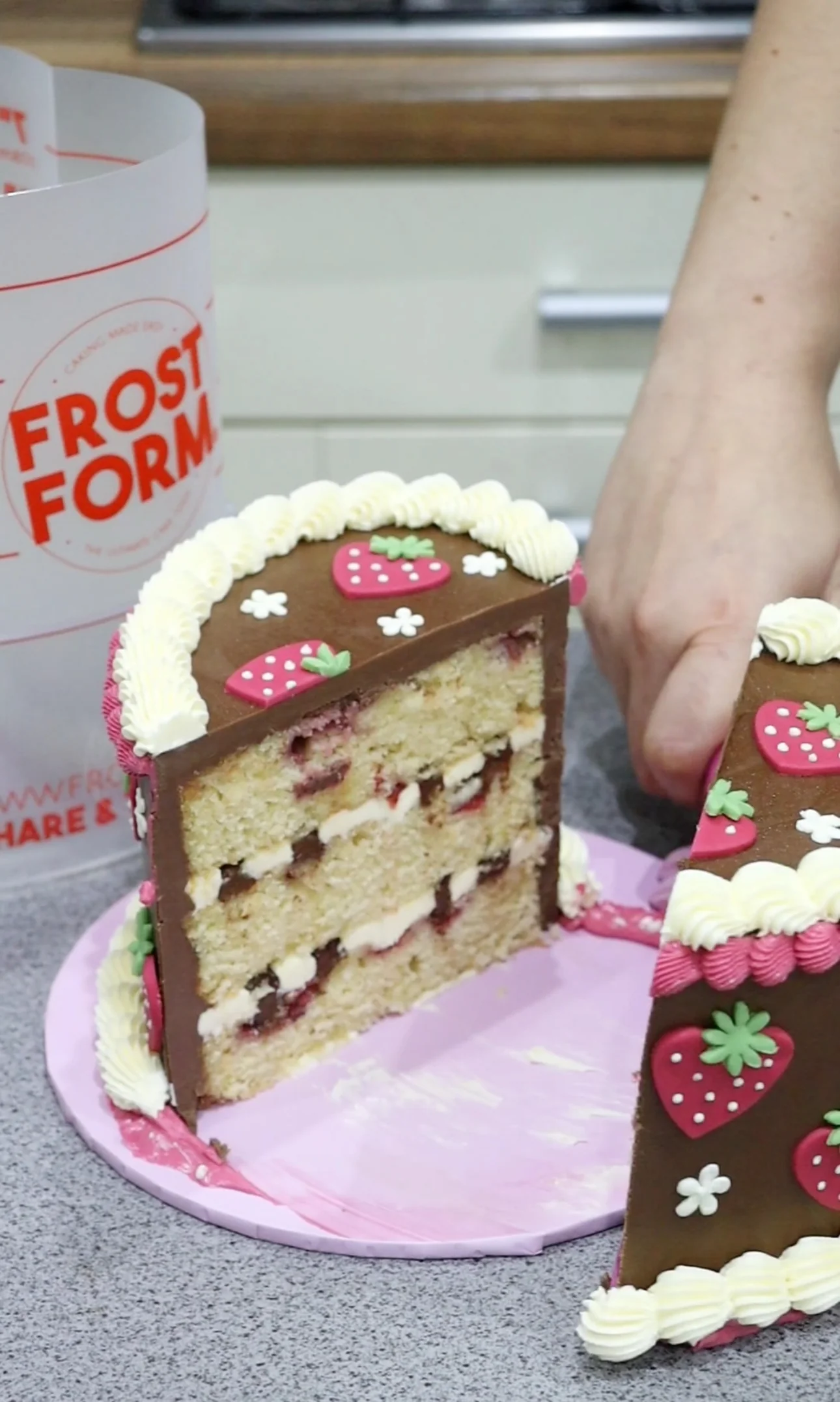 Frost Form - 6" - 15cm - Heart - Cake Decorating Kit - Buttercream & Ganache icing system - Image 21