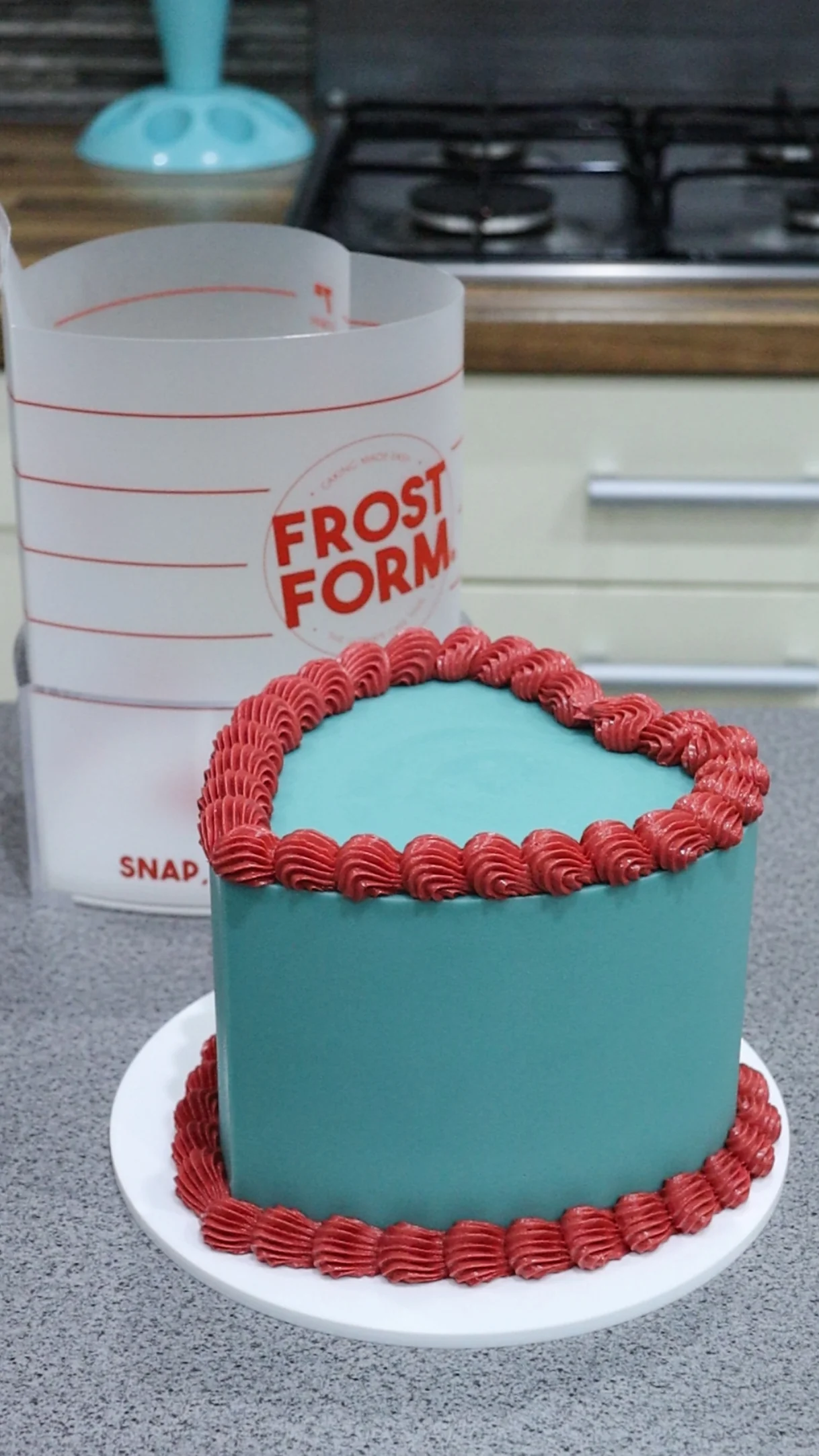 Frost Form - 6" - 15cm - Heart - Cake Decorating Kit - Buttercream & Ganache icing system - Image 6