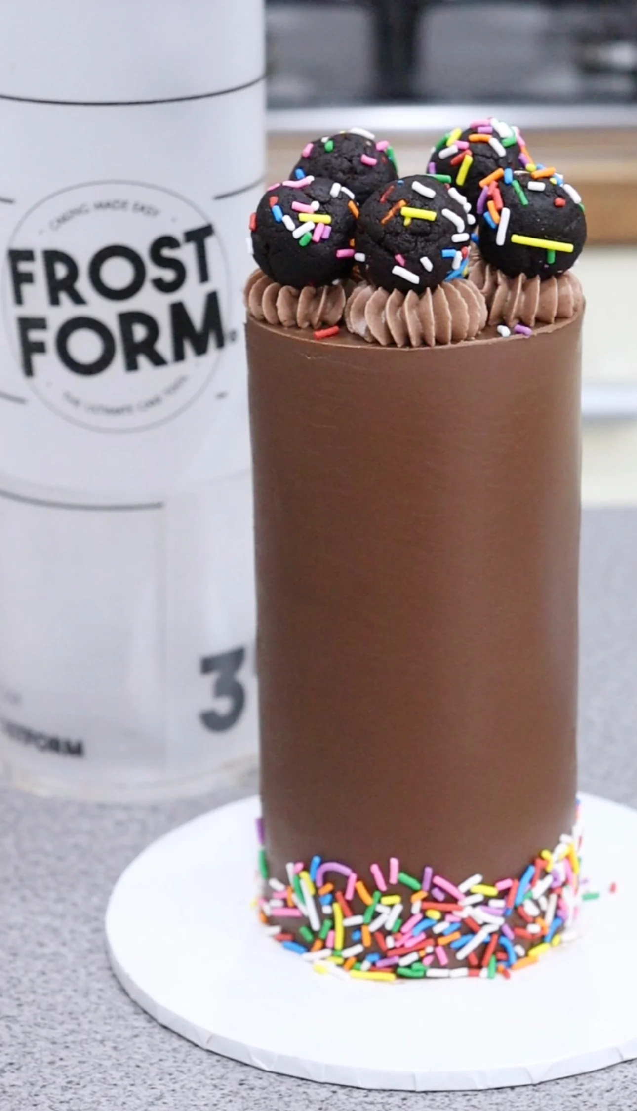 Frost Form - 3" - 8cm - Round - Cake Decorating Kit - Buttercream & Ganache icing system - Image 4